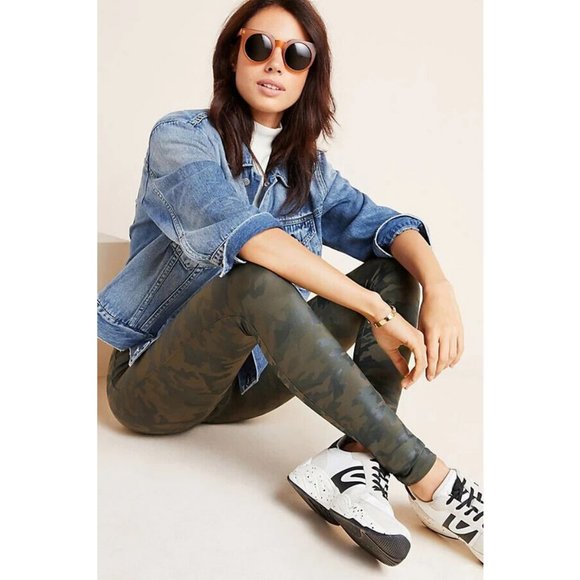 NEW Spanx Faux Leather Camo Legging Matte Green Camo Size XS - Picture 2 of 8